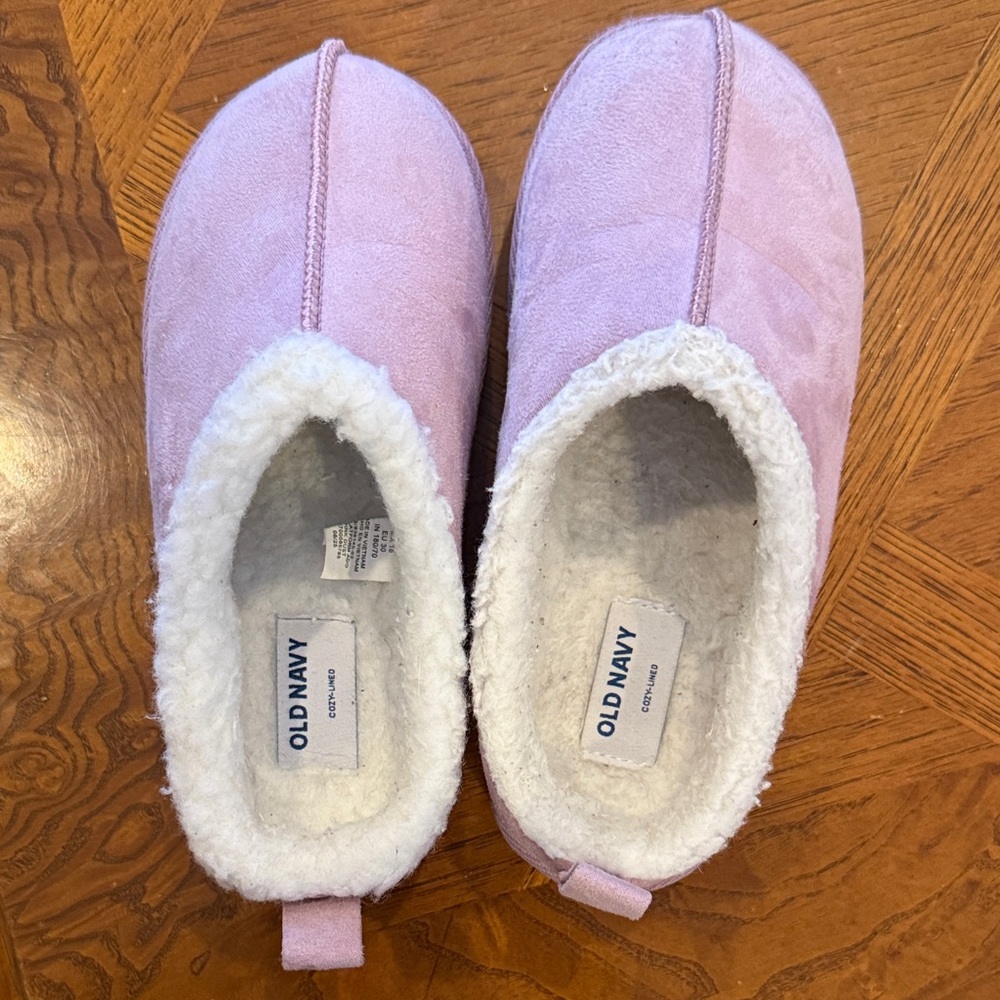 Old Navy Light Purple Plush Lined Slip-Ons
